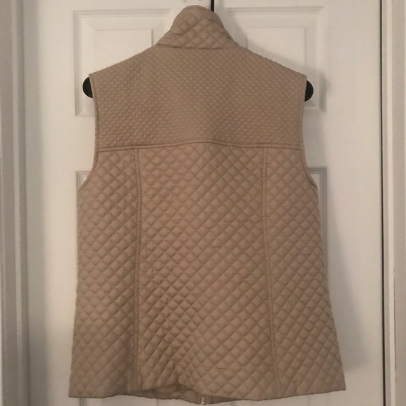 Light weight gold vest - Picture 3 of 4